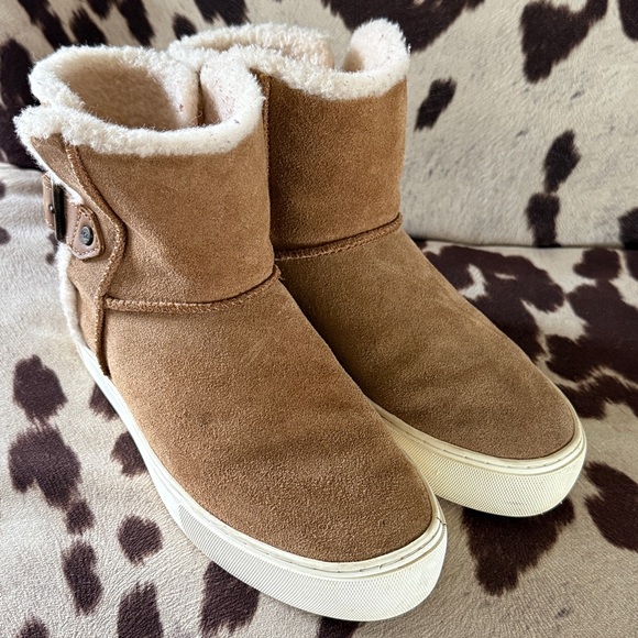 UGG Tan Suede Sherpa Ankle Boots - Picture 2 of 7